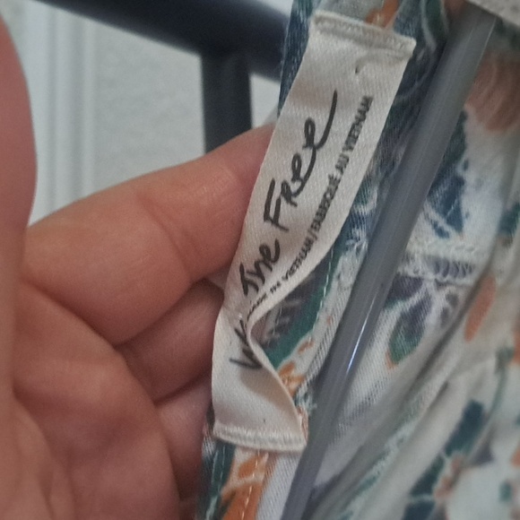 NWT FREE PEOPLE Dreamed of Your  Floral Ruched Long sleeve size medium - Picture 4 of 11